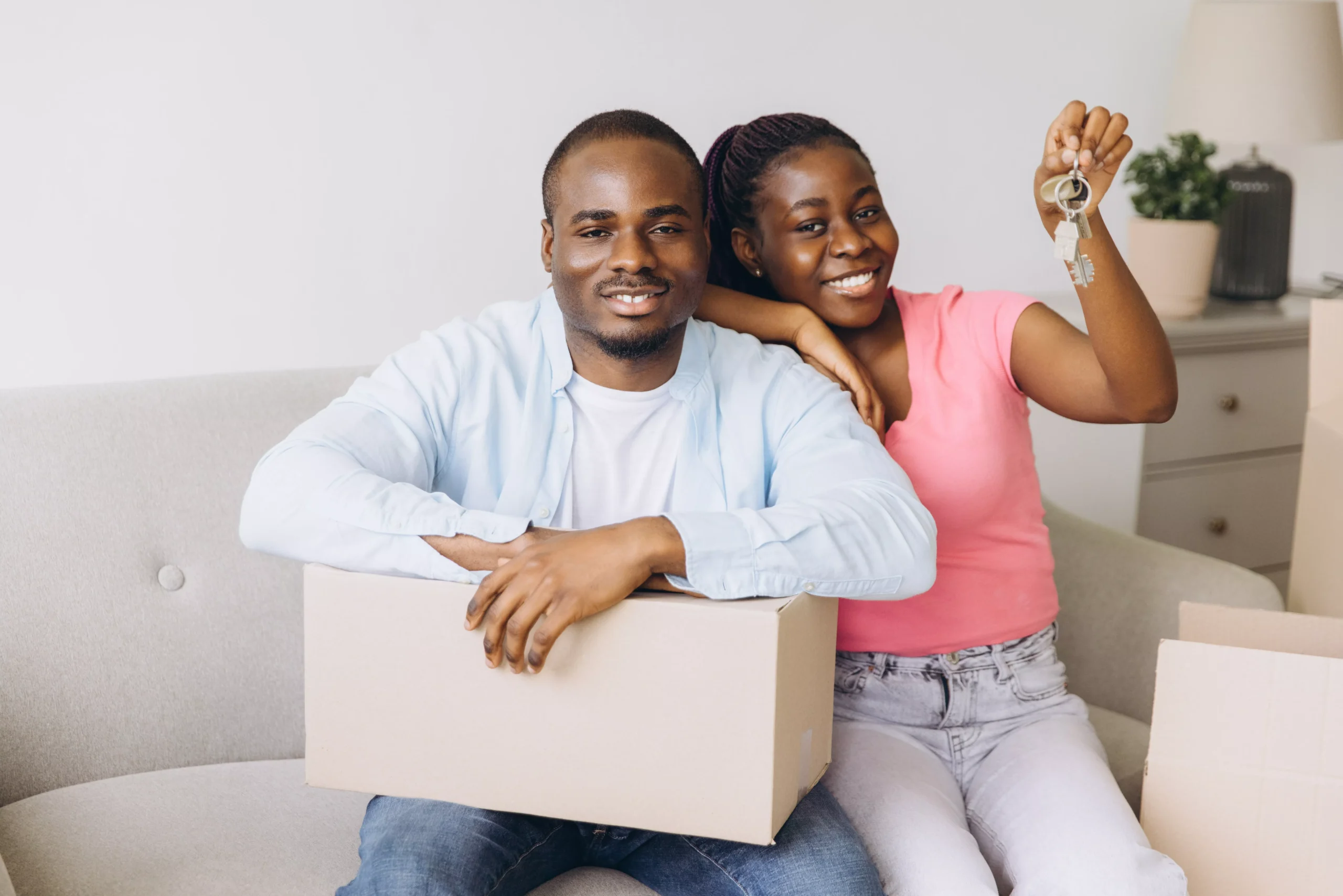 happy-african-american-couple-holding-new-house