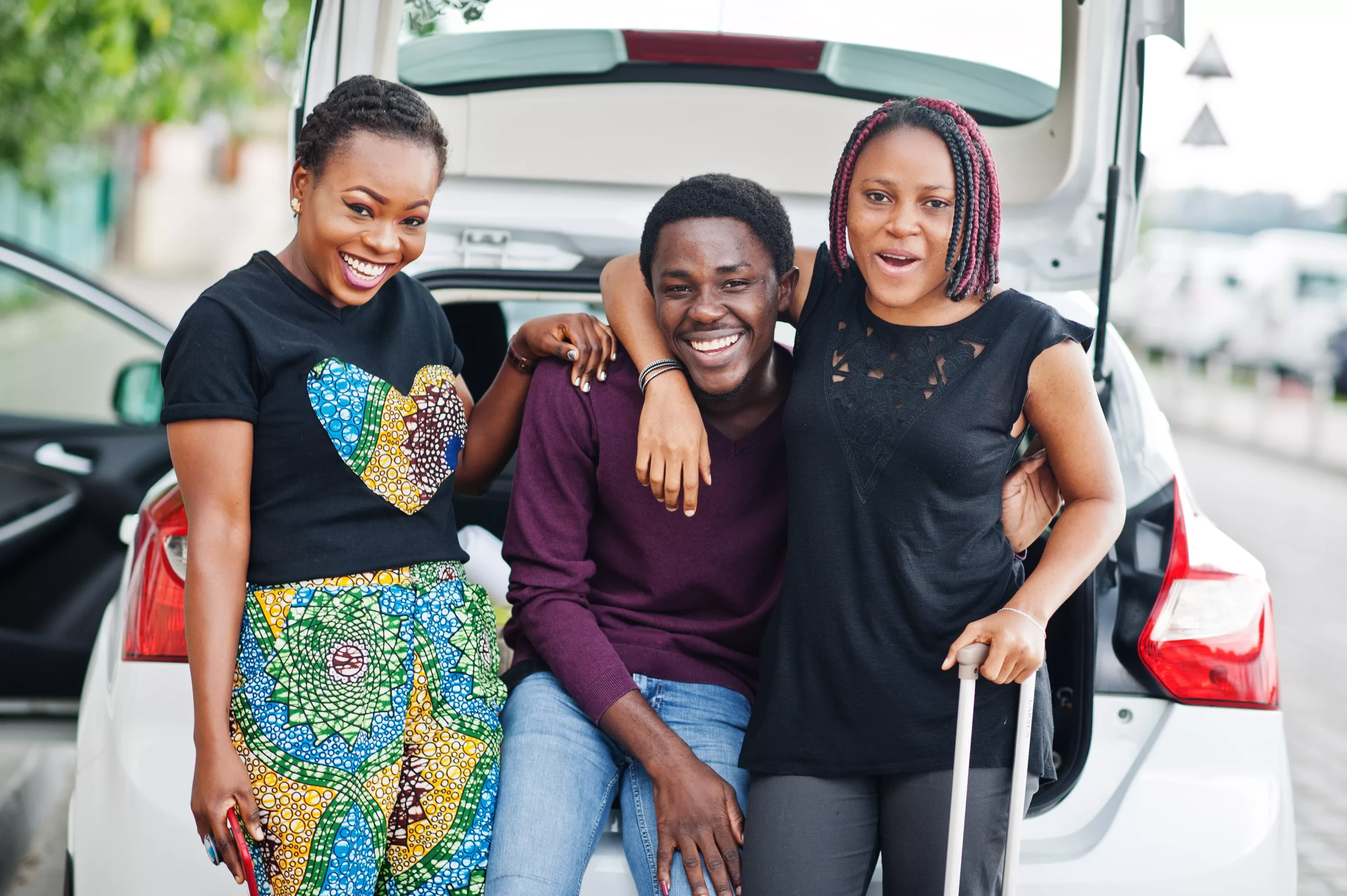 three-african-millenial